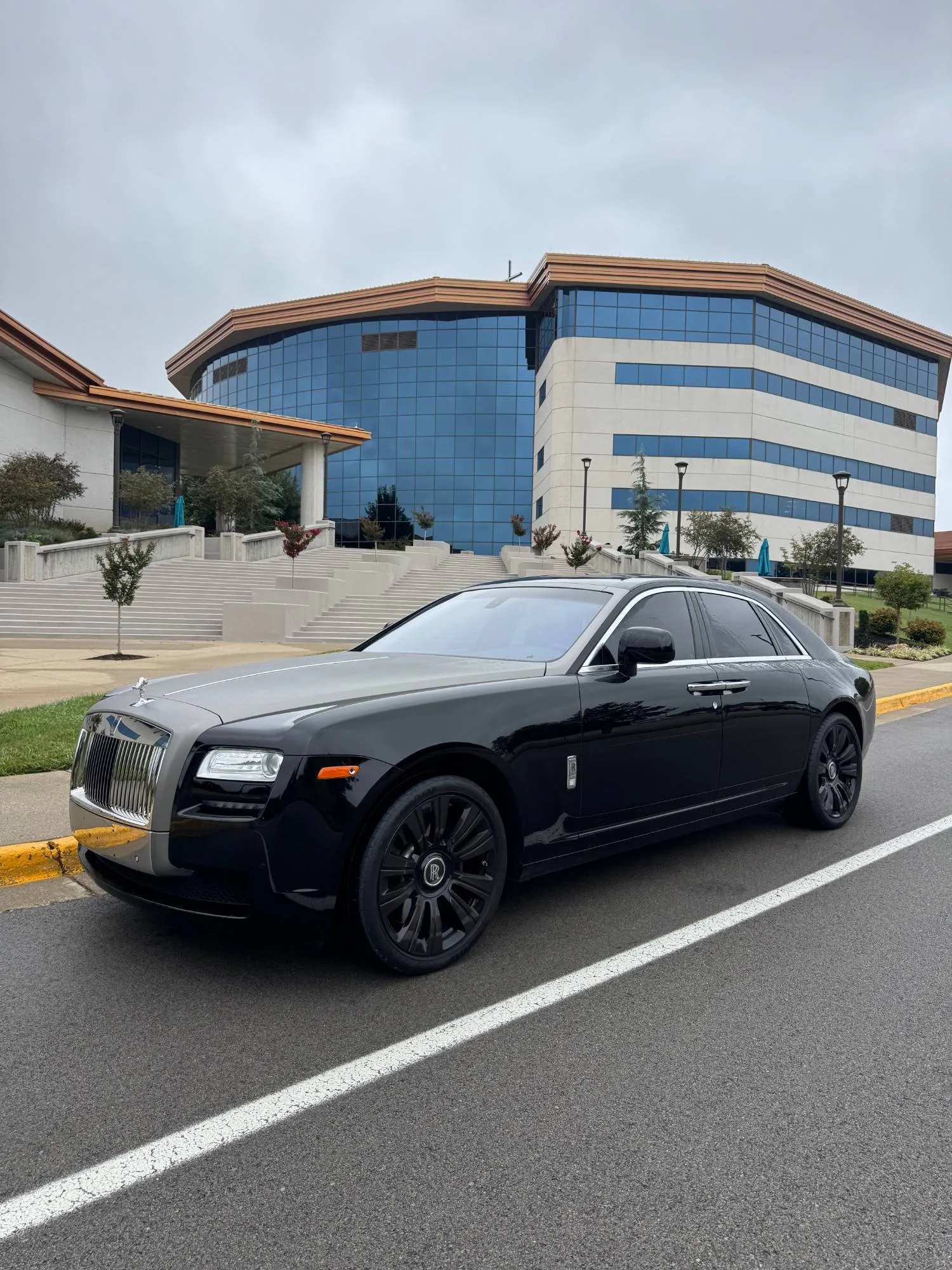 Rolls-Royce Ghost Black Two-Tone rental in Louisville, photo 1 of 4
