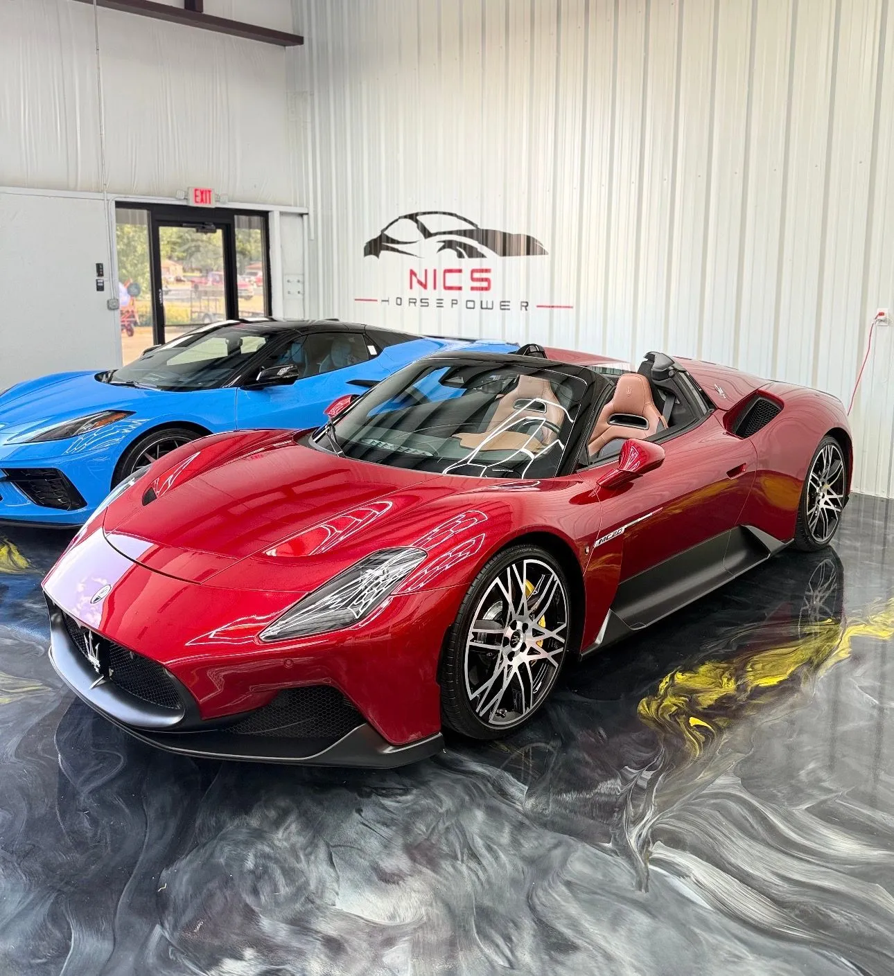 Maserati MC20 Cielo rental in Louisville, photo 1 of 4